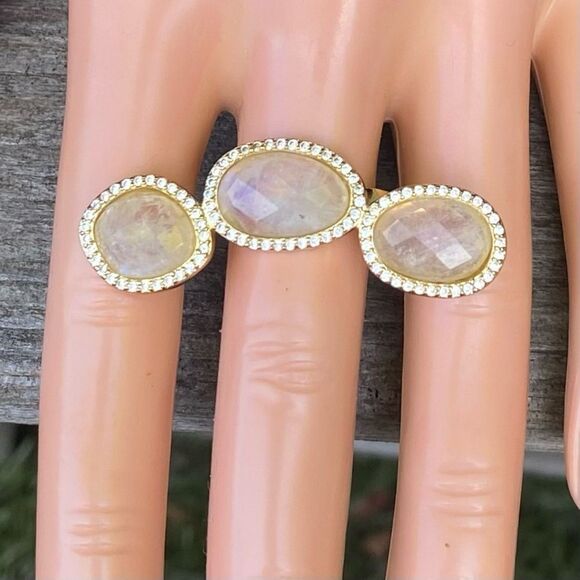 Marcia Moran Jewelry - NWOT New Marcia Moran White Druzy 3 Stone Ring w/Crystals/Rhinestones 8-10